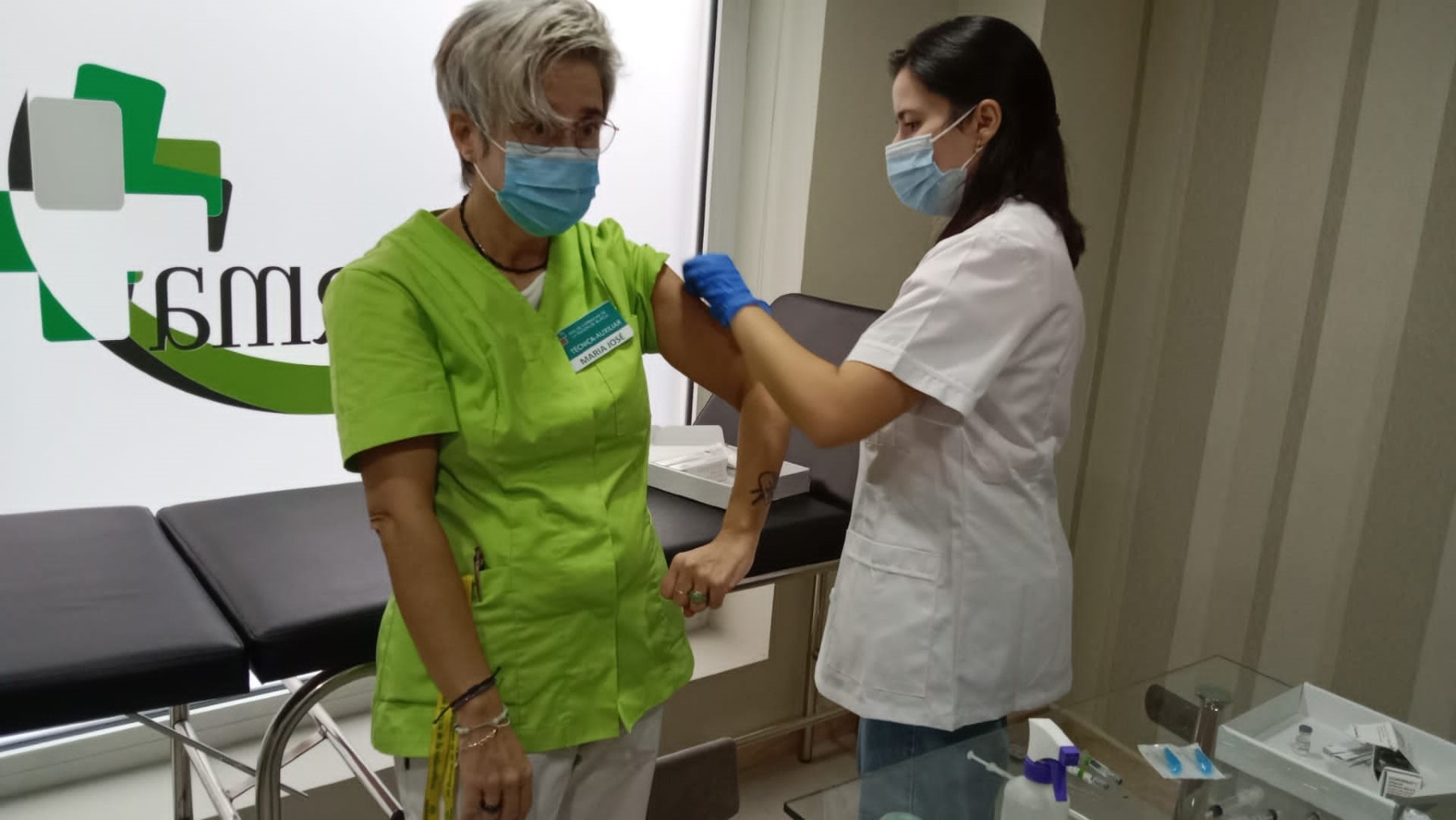 Los profesionales de las farmacias de Yecla y Jumilla serán vacunados de covid y gripe en sus centros de trabajo